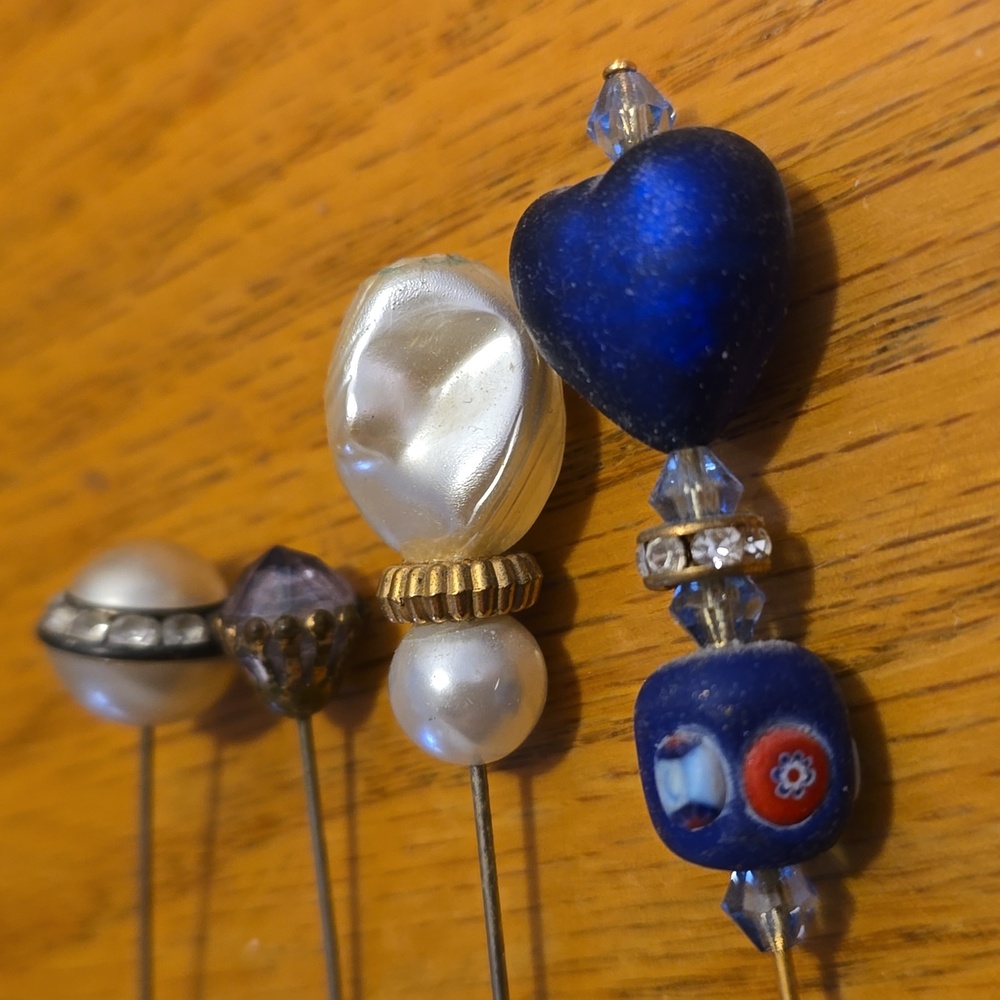 Collection of Vintage 4 Hat Pins - Picture 6 of 6